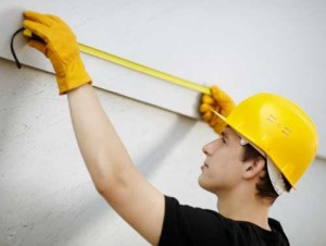 年轻工人仍然面对健康安全风险