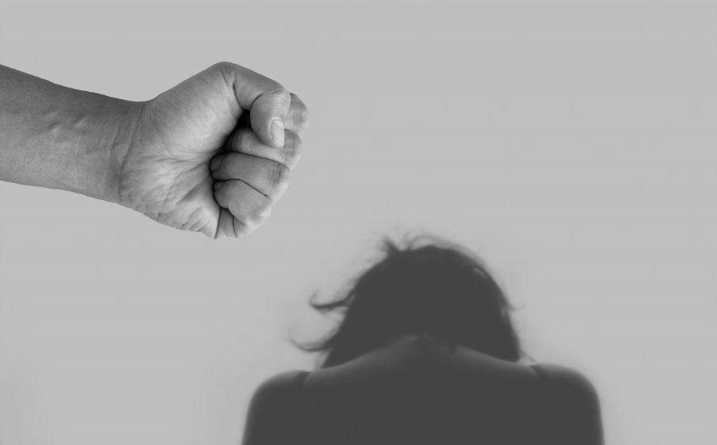 abuse-violence-against-women-4209778_1920