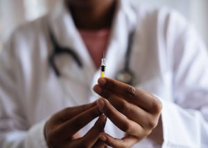 vaccine-shot-pexels-photo-3825529
