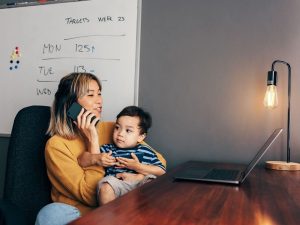 WomanChildHomeOffice