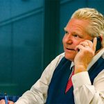 公務員驚聞福特語音留言，竟建議「另謀高就」 